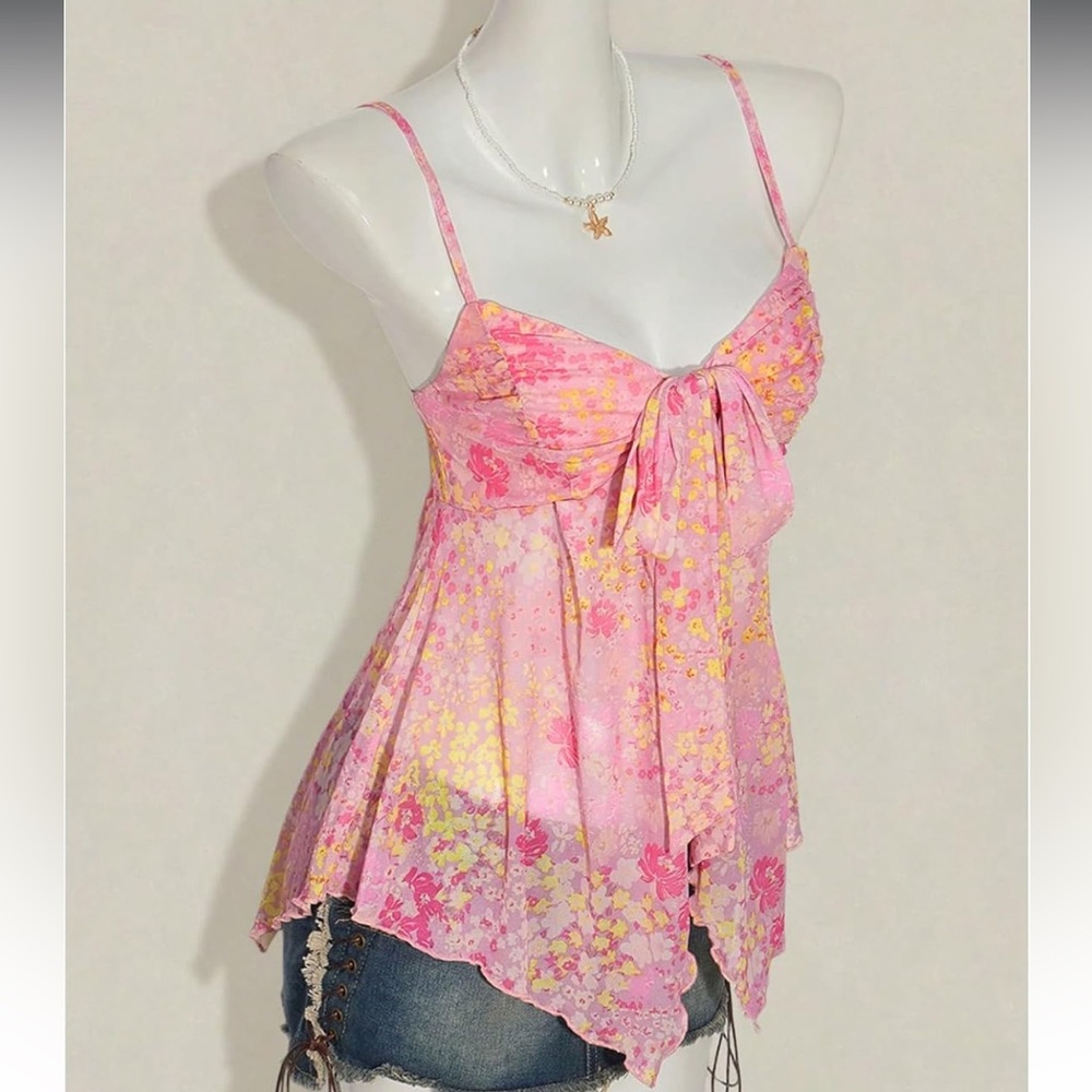 BNW Milumia Floral Pink Y2k Camisole Top